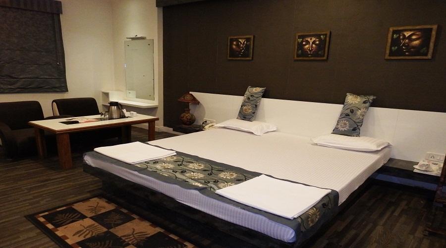Shivpurī Hotel Sonchiraiya المظهر الخارجي الصورة